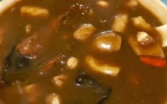 酱汁|最“尴尬”的4种早餐,当地人吃的香,到了外地却“混”不下去