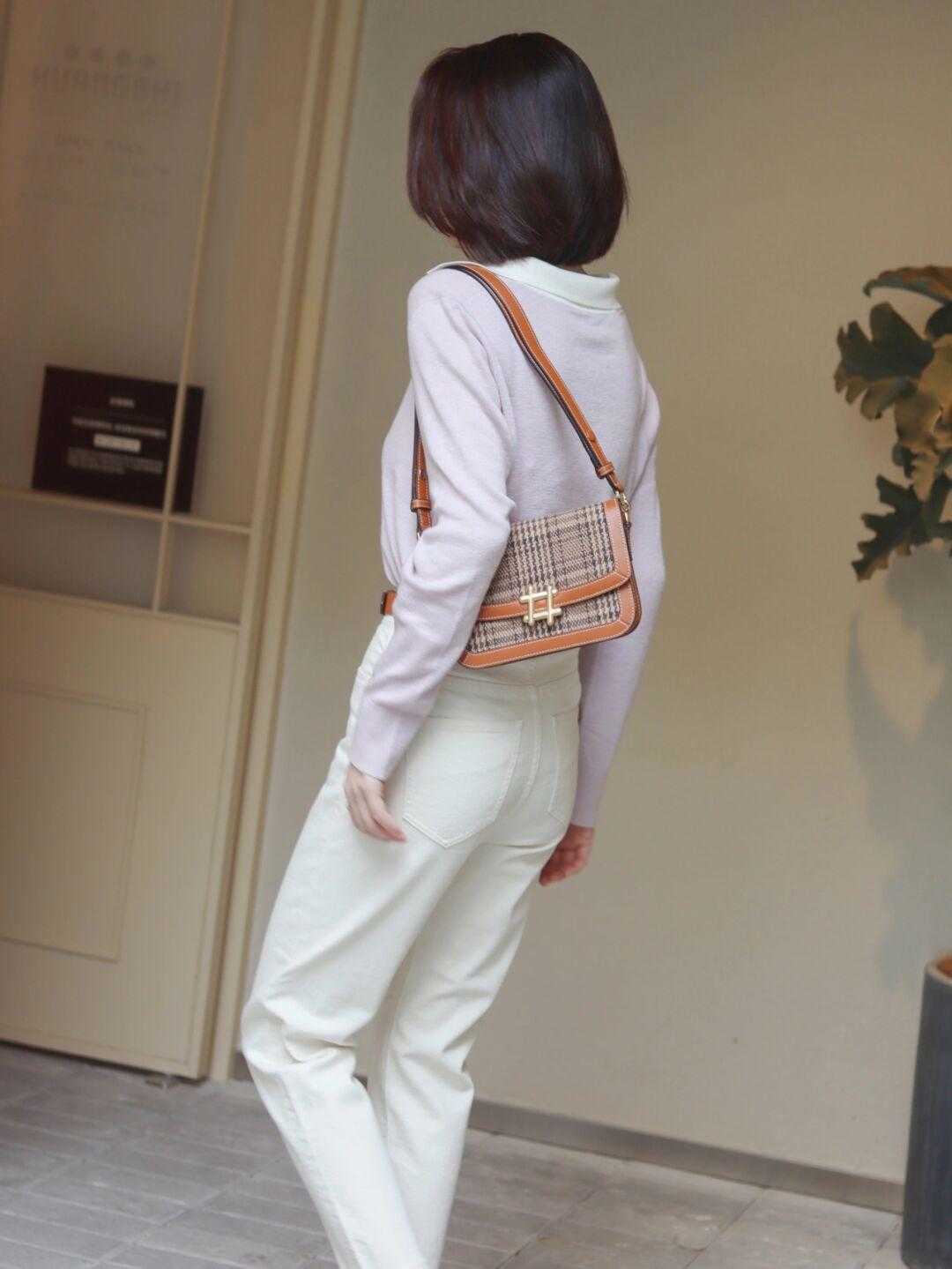 女生 身高不占优势的女生，应该怎样穿搭才会更气质一点呢？