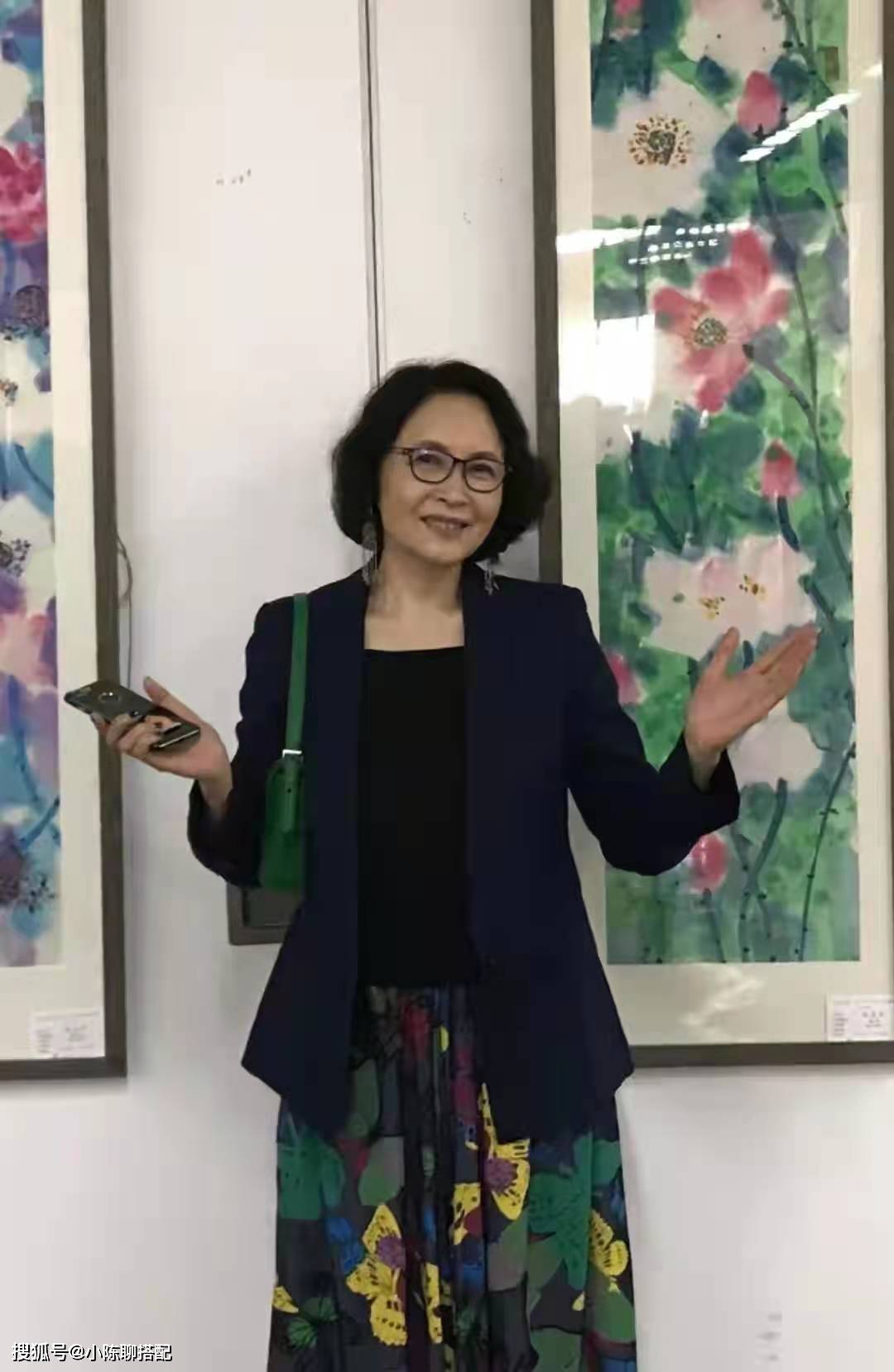晓英 越老越优雅的典型，还要看宋晓英！66岁穿衣有术，妈妈们照着穿搭