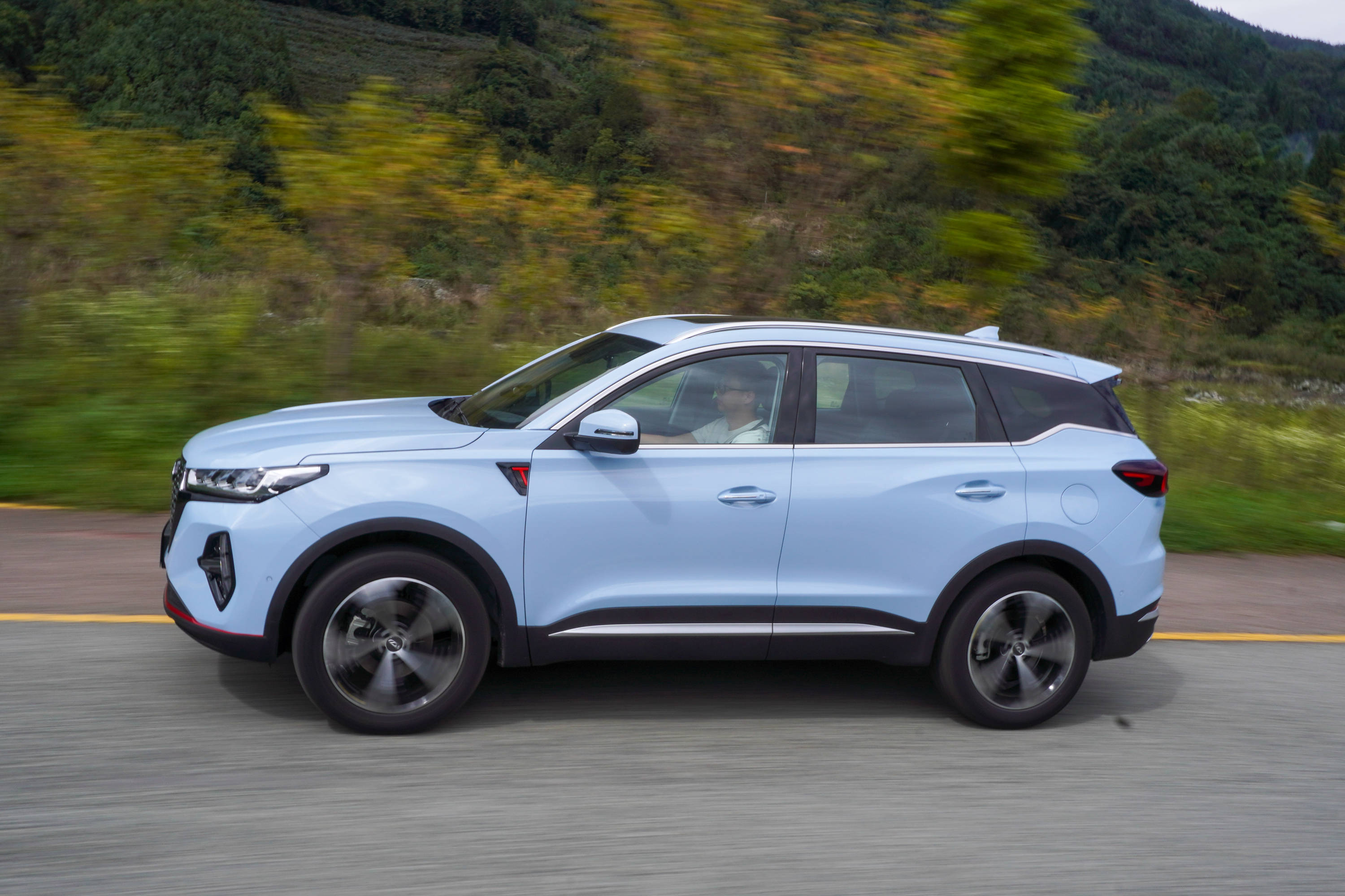 试驾瑞虎7 plus,配1.6t鲲鹏动力,智能配置是亮点