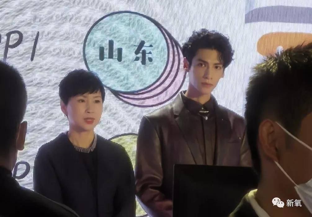威龙终于知道孙俪不如甄嬛好看的原因了…