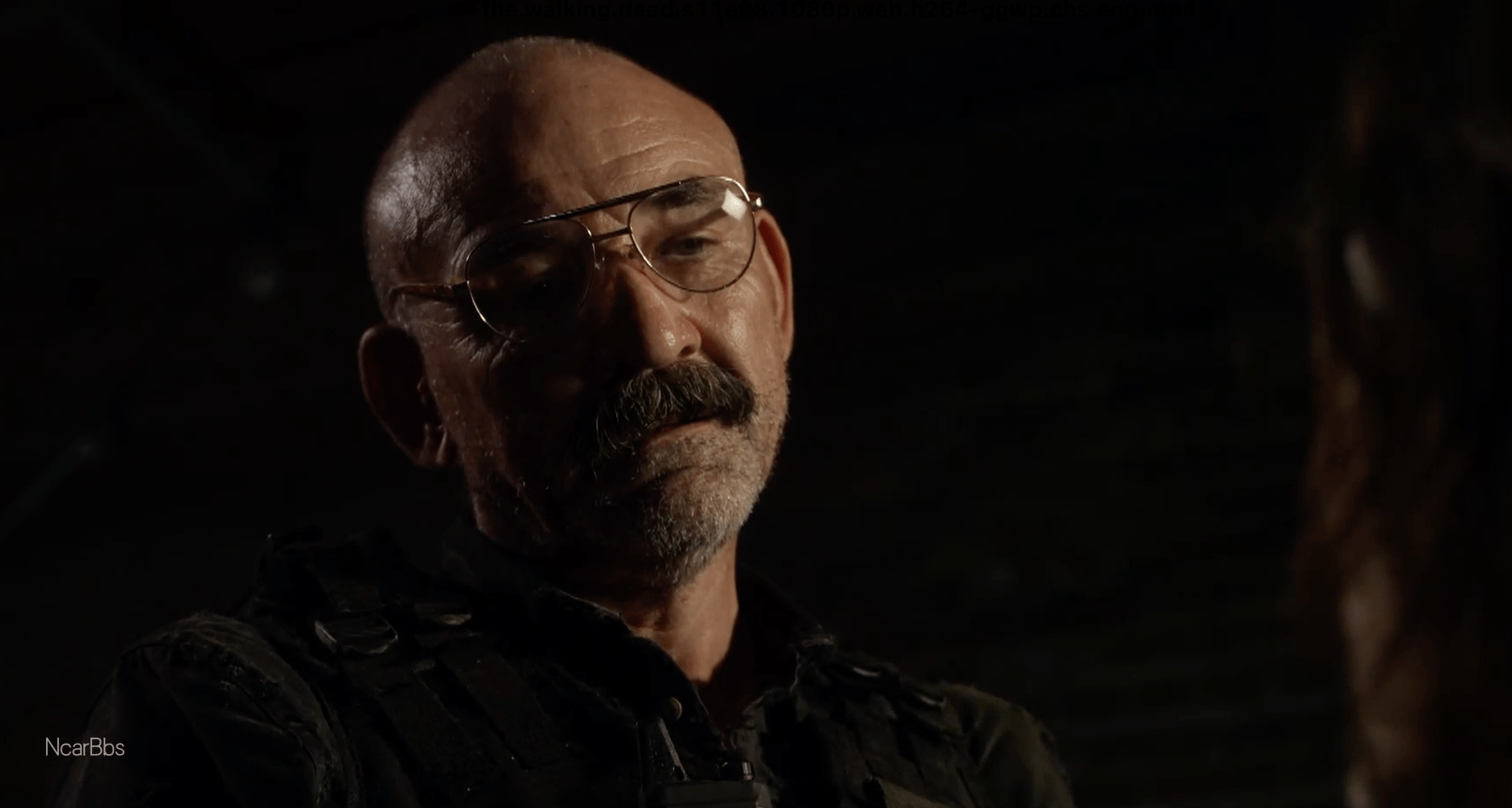 行尸走肉冬歇前最后一集收割者老大就这样挂了憋屈啊