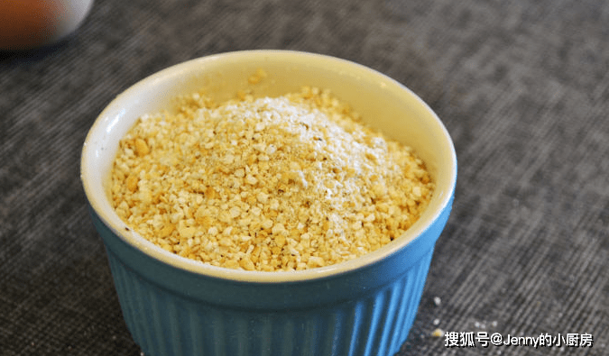 做法|五花肉别总炒着吃,加点大米蒸着吃更美味,软糯不油腻,越吃越香