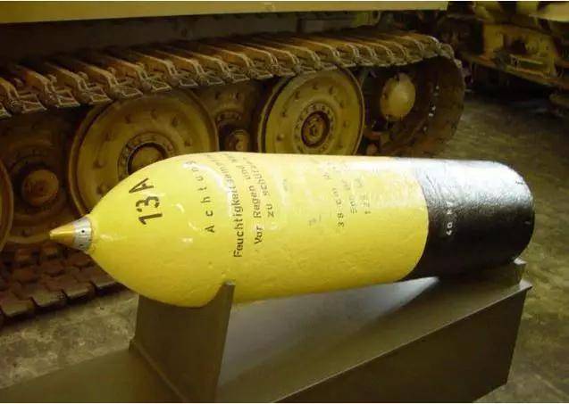 原创突击虎炮弹重达350公斤