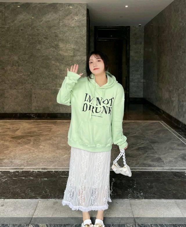 视觉 微胖女孩的穿搭指南，只要学会了穿衣搭配，显瘦又精致