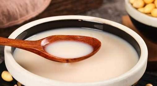做法|打豆浆时，黄豆泡好直接打就错了，学会正确做法，豆浆更香浓