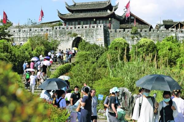 假日|国庆假期第五天 贵州一批旅游新业态受游客青睐