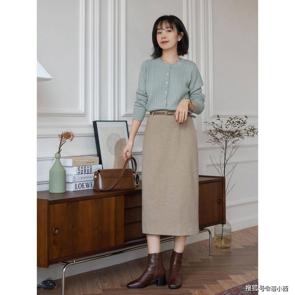 颜色 秋天怎样穿才优雅？搭配公式“针织衫+半身裙”，高级感扑面而来