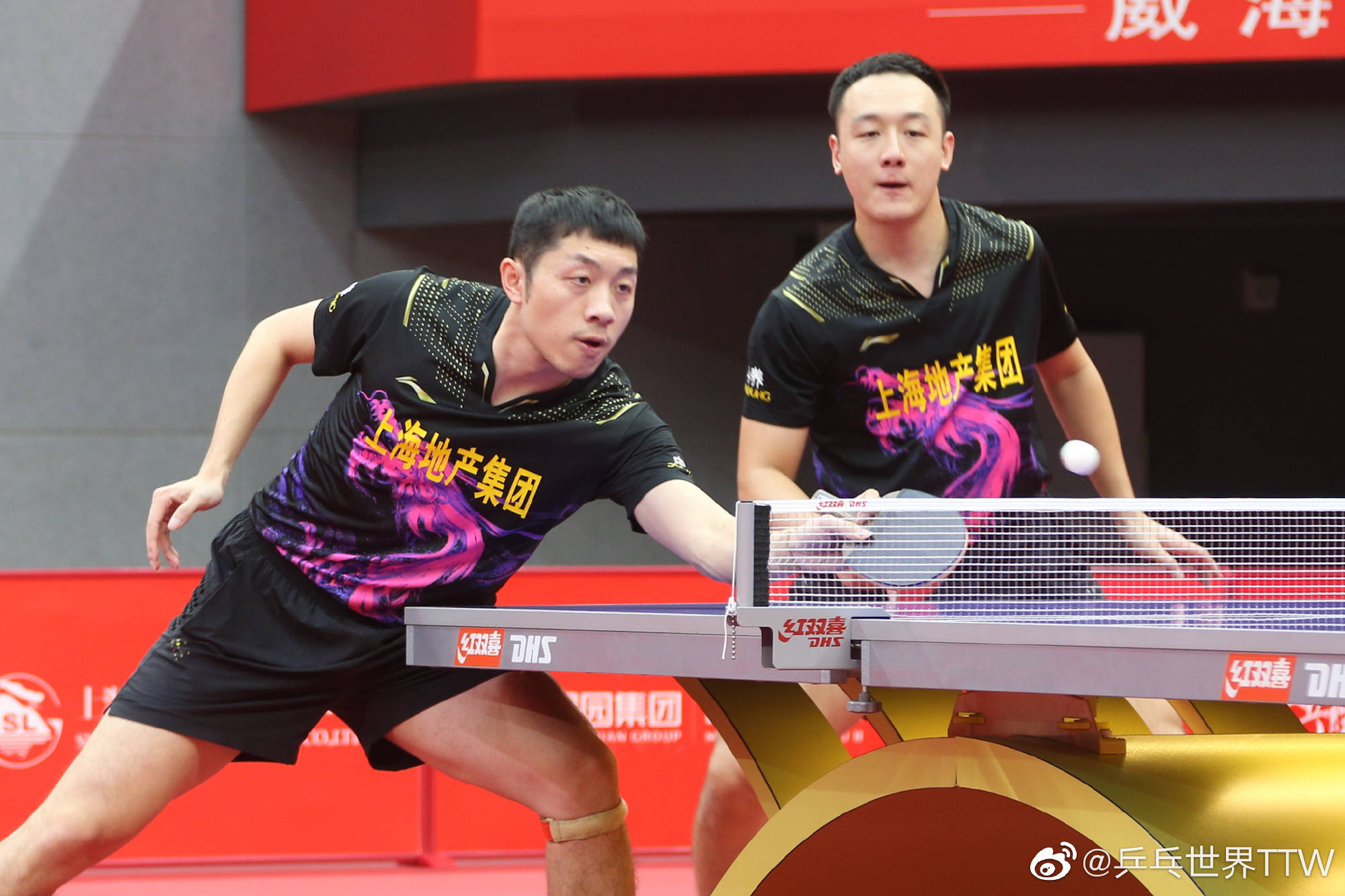 3惨败,樊振东横扫许昕,独得2分救主,带队大逆转