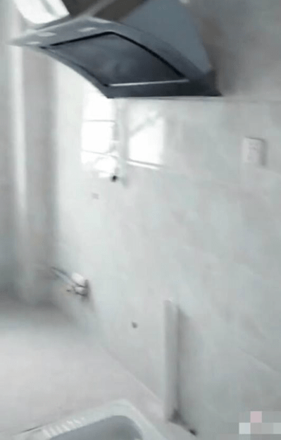 搞笑GIF：哥們，鐵砂掌已練成，以後沒人敢欺負你 搞笑整蠱 第7张