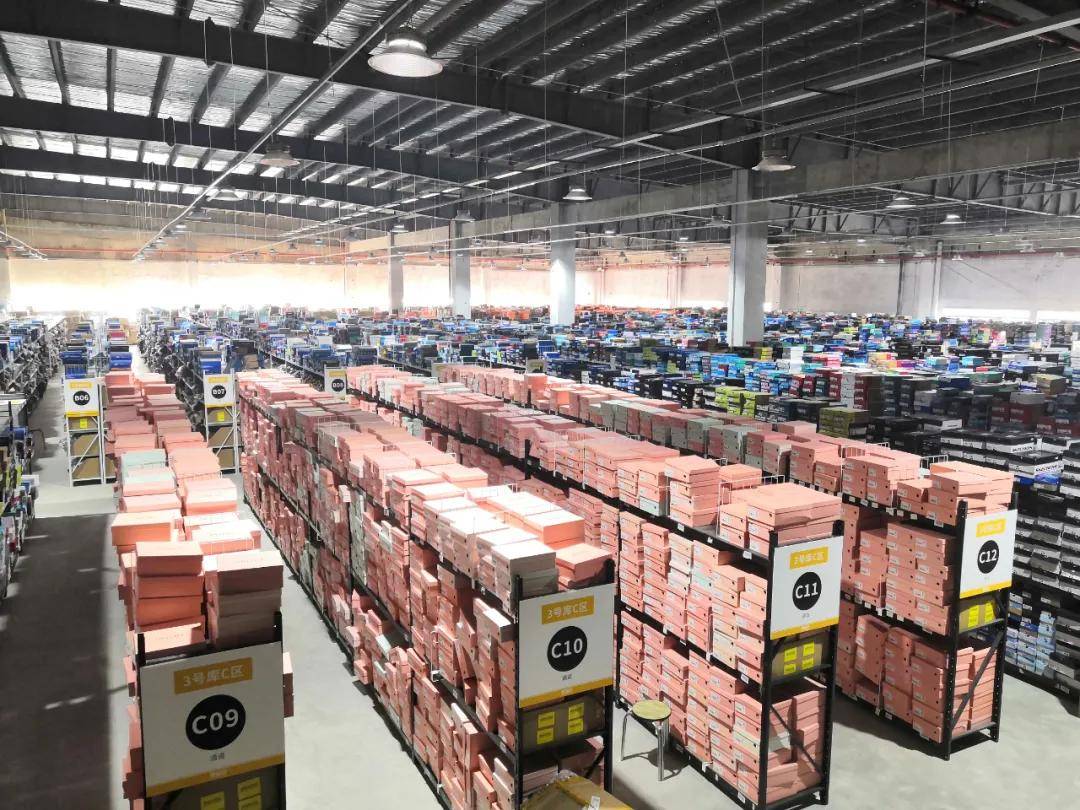 斯凯奇 上海2021秋季大型品牌特卖会开始！NB、斯凯奇……203大品牌，全场1.0折起！