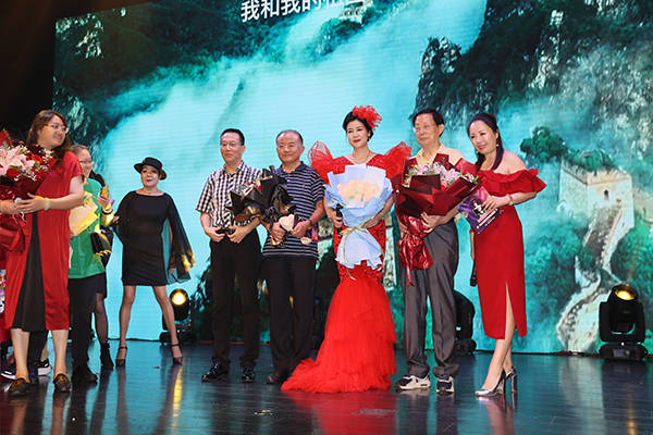 观众|我爱你中国 海之花·潘幽燕音乐会 获得圆满成功