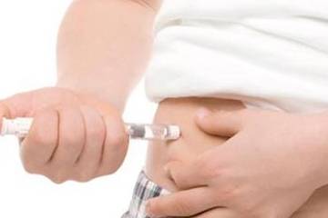 并发症|耳朵瘙痒是糖尿病的一种很常见的表现，可惜大多数人不重视！