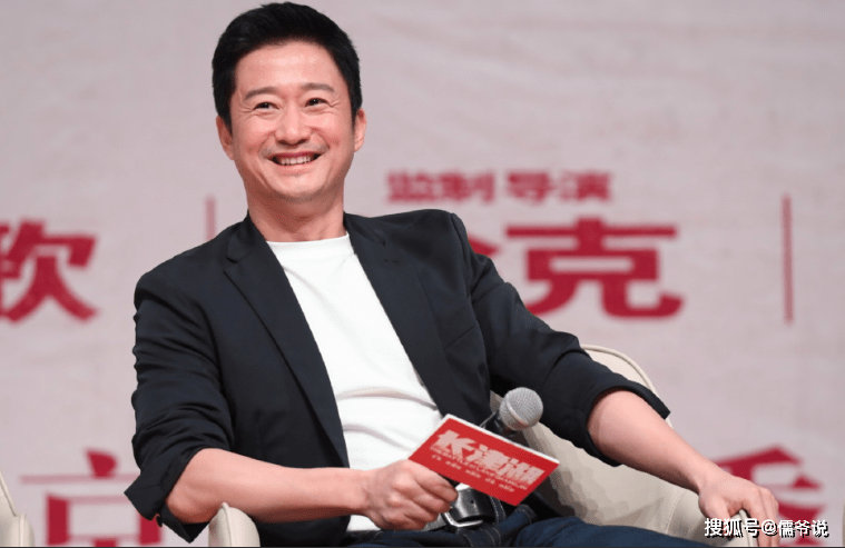 发声|《长津湖》上映9天突破35亿,外媒也发声称赞,更预测票房超45亿