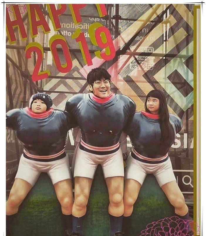 仙女曹格女儿近照，“包子脸”逆袭成仙女，一双腿要逆天