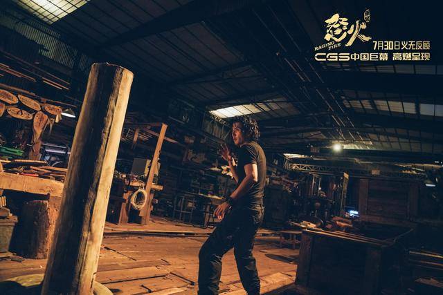 角色|《怒火重案》破4.7亿，谢霆锋角色转变太生硬？导演删了这场戏！