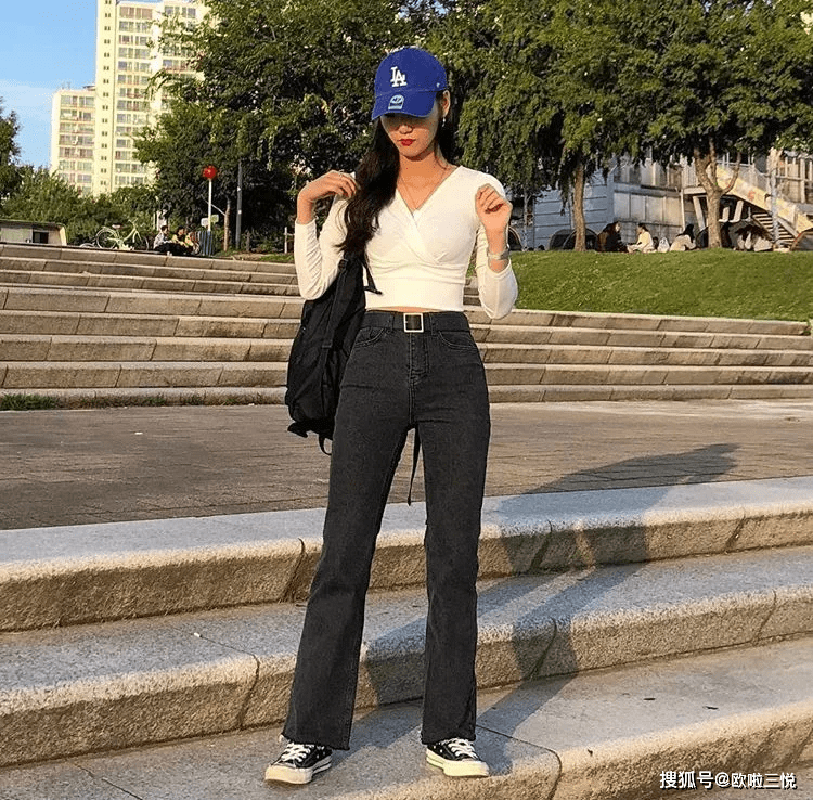 卫衣 今秋 5种小黑裤穿搭,让你秋冬更洋气~