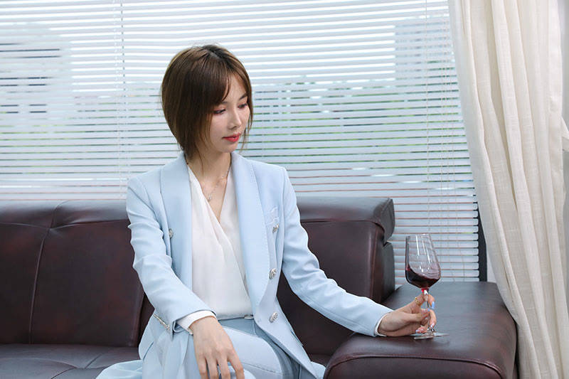 首选|当下文艺女酒客爱什么酒？这款红酒肯定是首选！