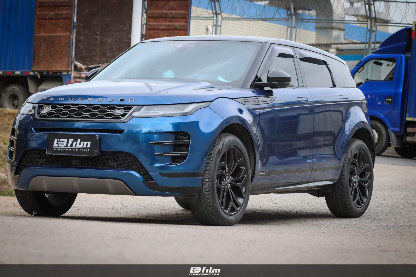 路虎-揽胜极光全车lb改色膜pet暗影蓝