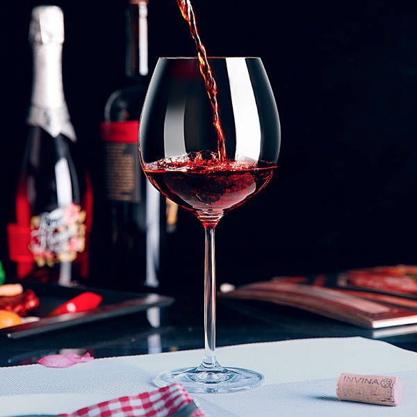 醇香|没选对酒杯,葡萄酒都“白喝”了!手把手教你不同酒杯和酒的搭配