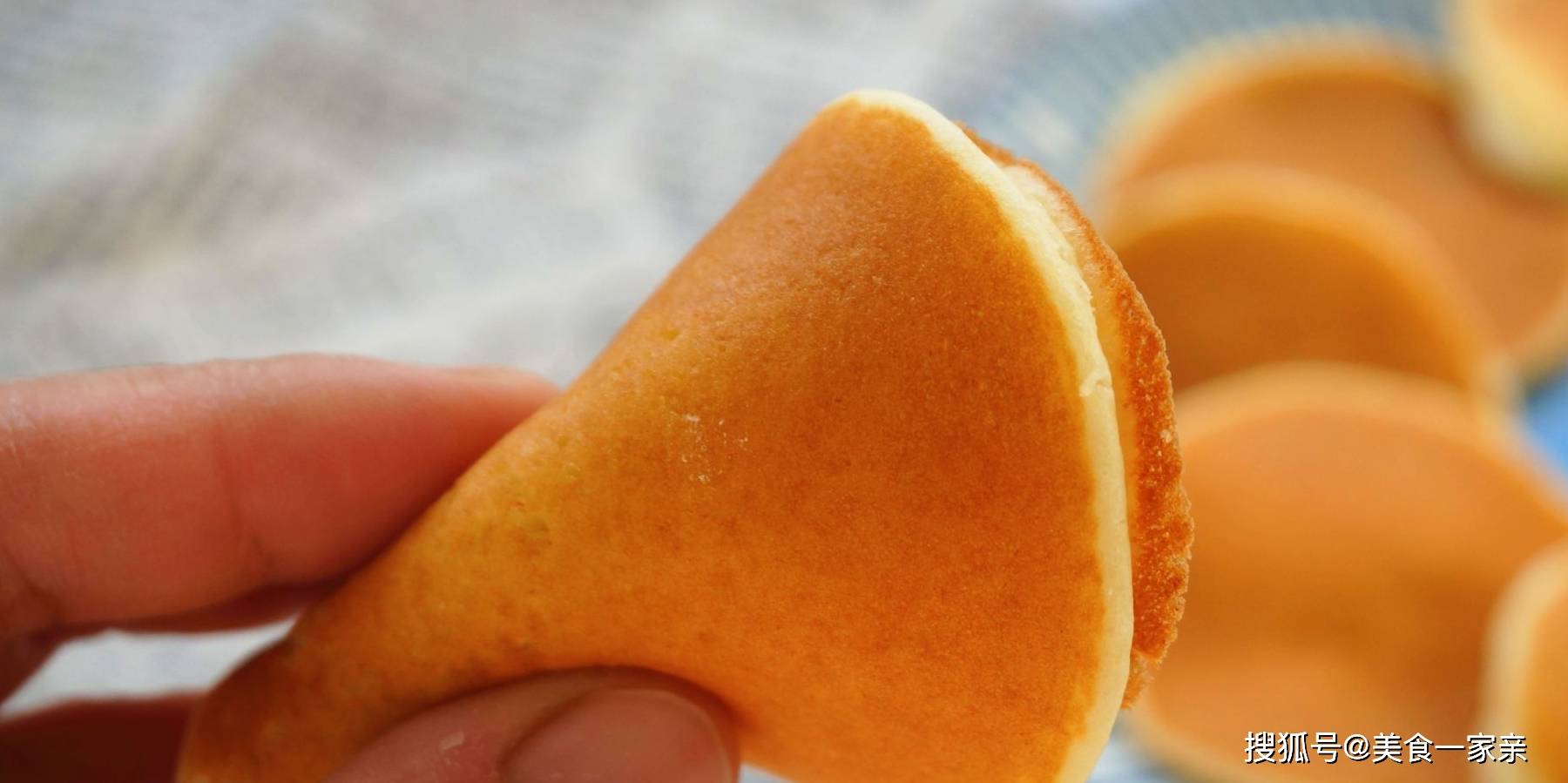 因为|儿子特别爱吃的早餐,香甜可口,5分钟就出锅,我家隔三差五做