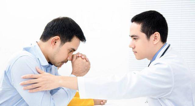 进行|患了糖尿病，除了需要用药之外，还要警惕并发症的出现