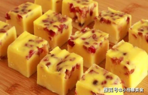 牛奶|早餐这样做，孩子三天两头点名要吃，不揉面不发面，比蛋糕还香