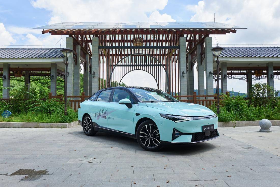 全面越级,百变家轿小鹏p5试驾体验