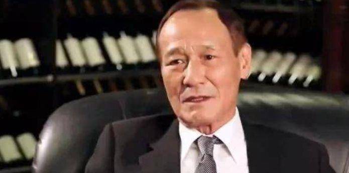 他是一代拳王 其眼中的功夫巨星只有一人 就是李小龍 陳惠敏 中國熱點