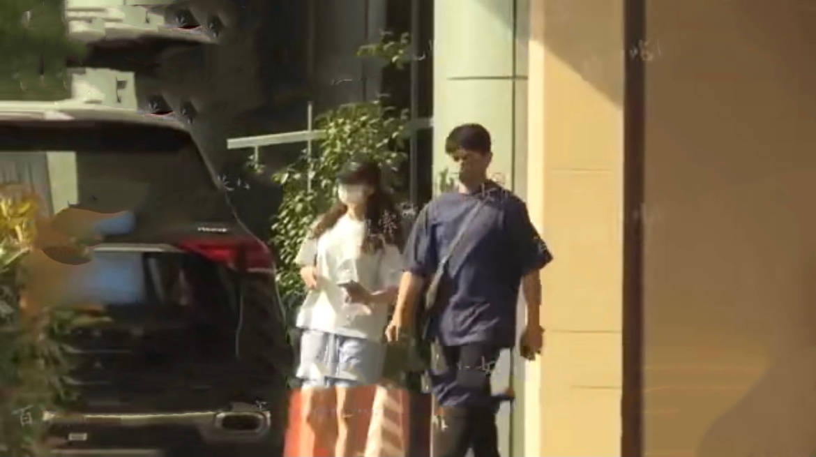 八卦|刘诗诗和吴奇隆一同现身医院，是怀了二胎，还是身体健康问题？