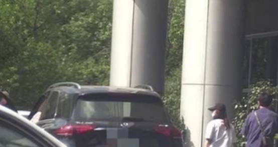 仙剑|刘诗诗有二胎？夫妻合体现身医院太甜蜜，吴奇隆曾被爆健康问题