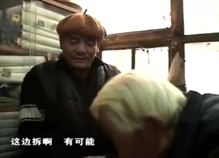 电影|九旬老头,一刀送走400多人,这9.1分的片,这么猛的吗?