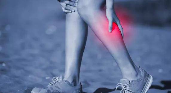 舒尔|年轻人老年人，腿疼原因大不同！