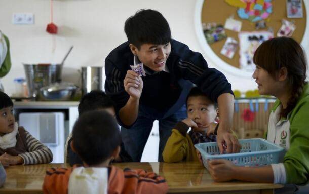 经济|公立幼儿园与私立幼儿园哪个好？两者差距真不小，但愿家长别选错