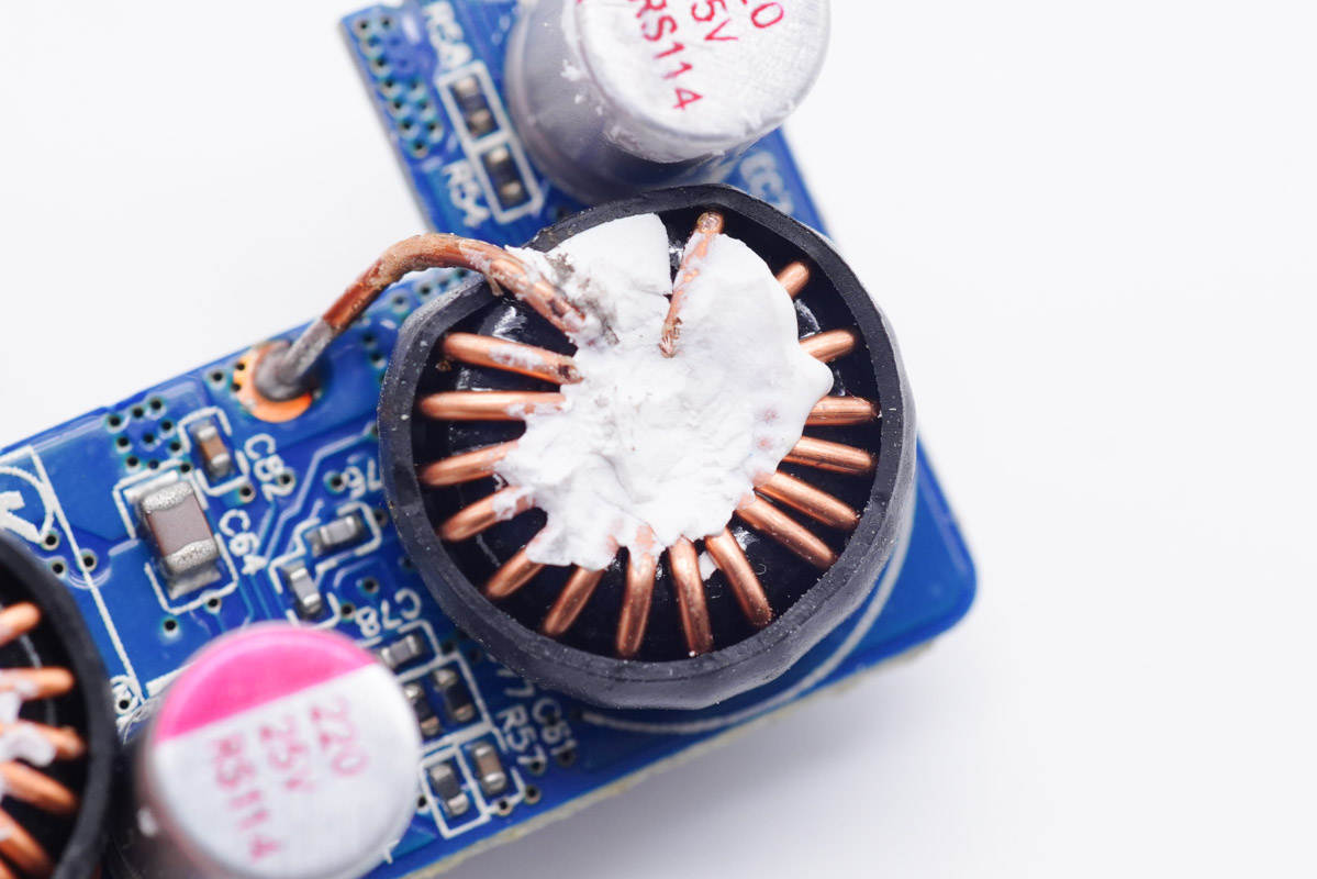 功率|内置镓未来G1N65R240PB氮化镓功率器件，绿巨能65W 2C1A氮化镓快充充电器拆解