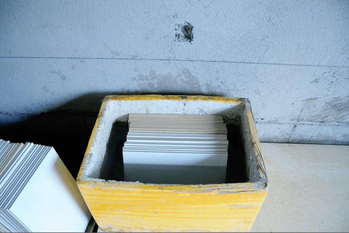 瓷砖上怎么做水包砂 9ef59675dca9460da499fbb46586d7fe.png