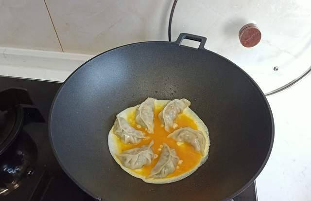 苹果|我家早餐从不买,自己做15分钟搞定,鲜香美味又营养,全部吃光光