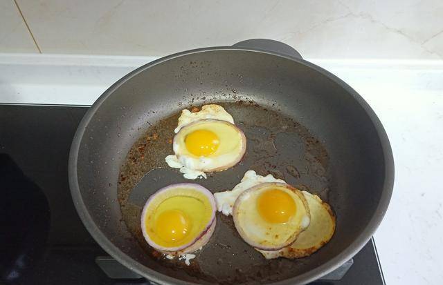 蔬菜|1片面包2种吃法,1种豪华1种香,6样早餐晒朋友圈,网友:太丰盛