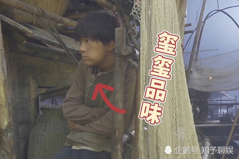 进行|吳京不管自己的电影能挣多少钱，但却会心疼道具快被吃完了？