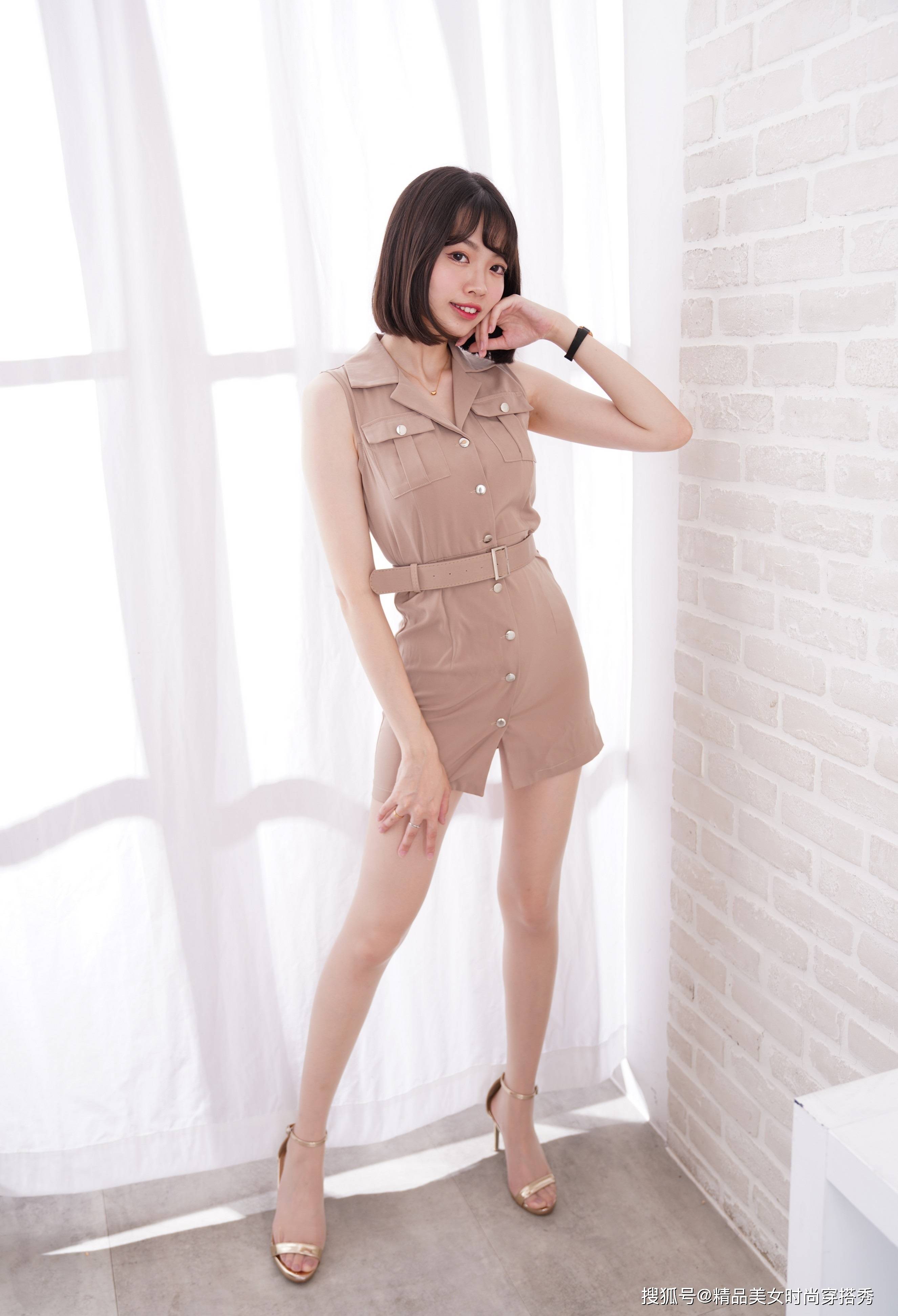 显高 卡其色的西装连衣裙显瘦显高,清新又时尚,优雅又不失魅力