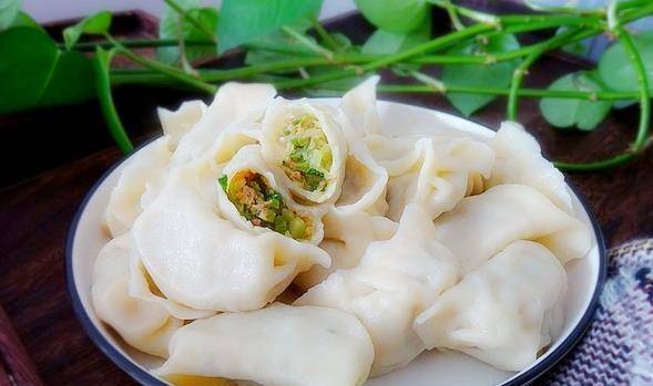 饺子馅怎么弄没有水 bfcba59c418d4abba7e0c1afec3ecbe7.jpeg