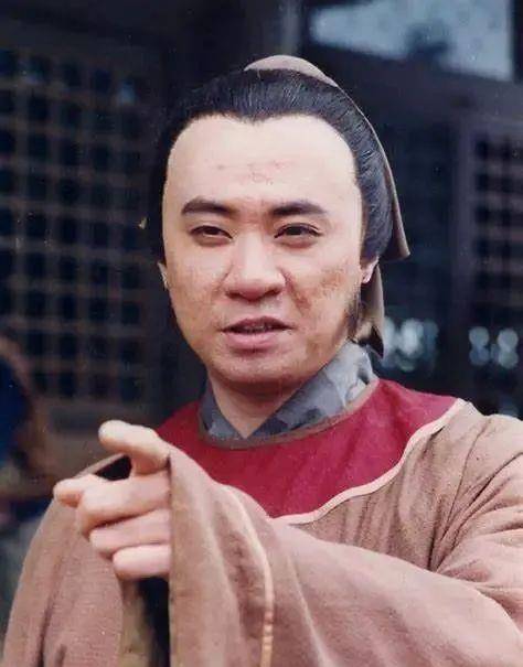 蒋勤勤母亲都是高颜值女星，孩子却个个长相平平，遗传真是门玄学啊
