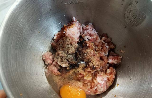 做法|想吃煎饺不用买，快来跟我学，底脆香馅多汁，每1步诀窍都告诉您