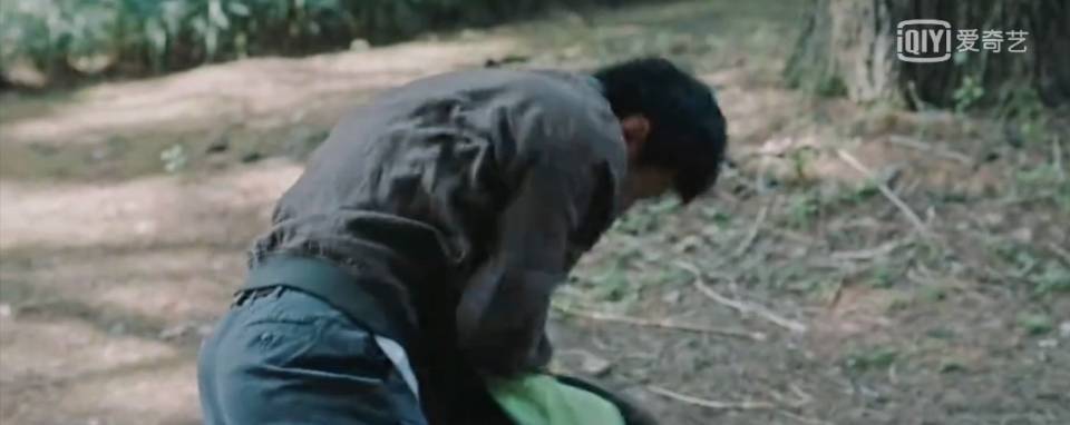 什么|继《扫黑风暴》后，又一部悬疑破案剧播出，剧情扑朔迷离！