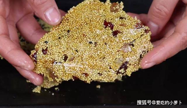 水大叔|把一碗小米倒进滚烫油锅，瞬间变美味，真是高手在民间，厉害了