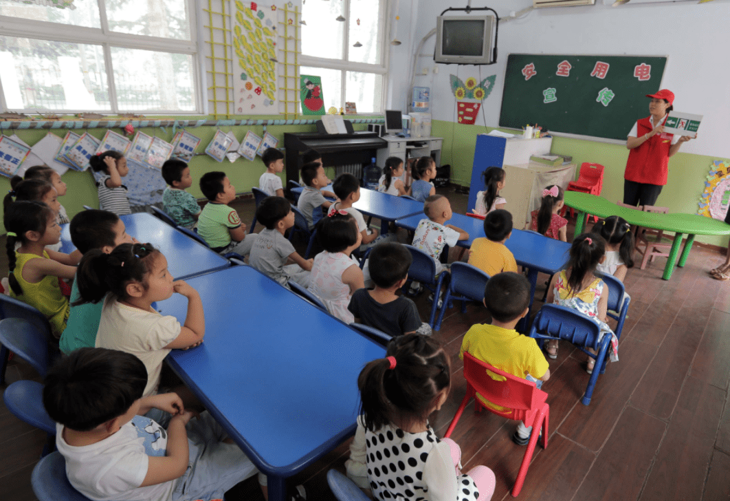 家长|幼儿园10月份只上17天课，家长疑惑其收费标准，称不应多收伙食费