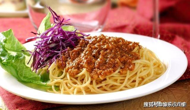因为|不吃早餐就等于在增肥，3分钟做一份早餐炸酱面，省时美味又方便