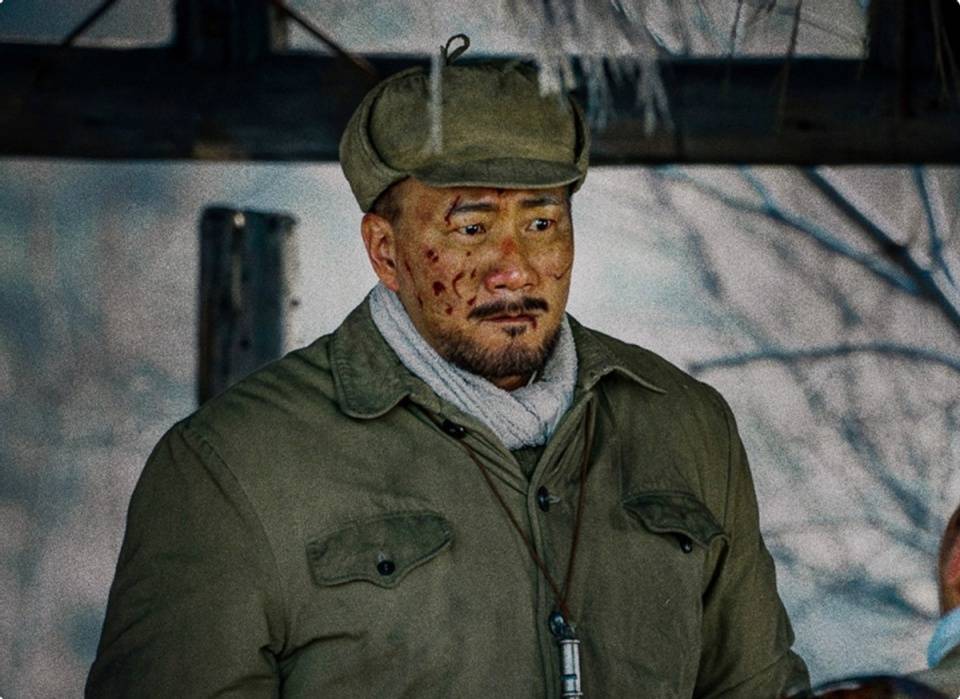 围巾|《长津湖》:女孩送千玺围巾,看似多余的剧情,却并没有那么简单