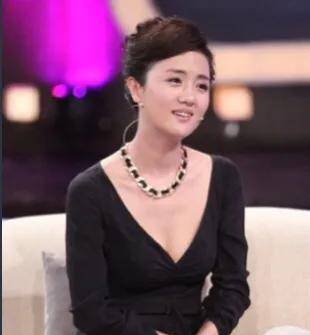 全球|59岁范伟险胜外国影帝，刘德华巩俐落败！这届华鼎奖太精彩