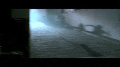 詹姆斯|开场就吓尿，这片果真有「毒」